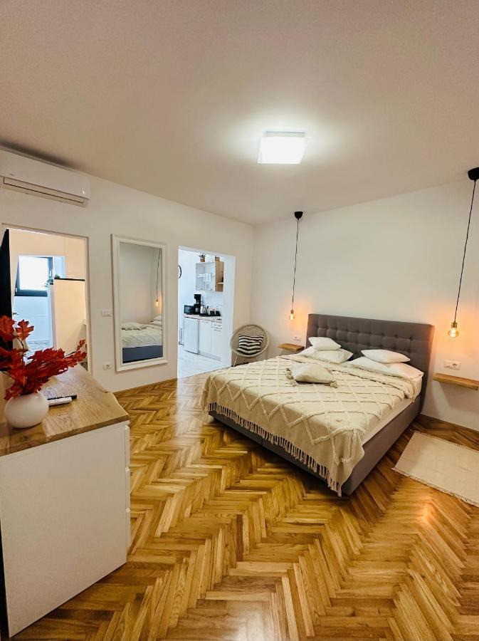 Studio Zara Ровинь Экстерьер фото